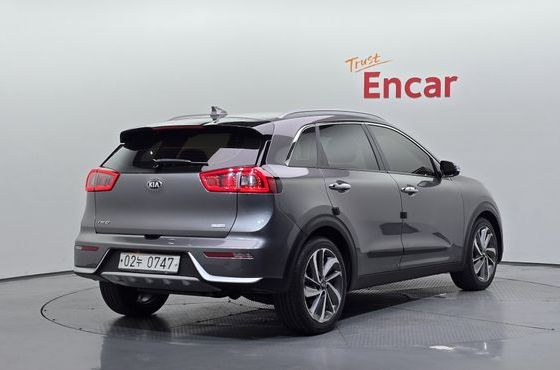 Kia Niro Noblesse — пробег 138 281 км — фото 2 из 5