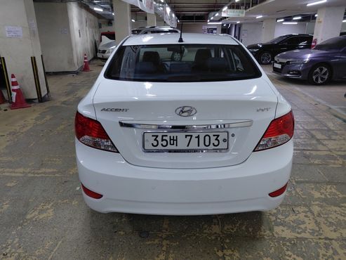 Hyundai Accent 1.4 VVT Premium — пробег 71 154 км — фото 5 из 5