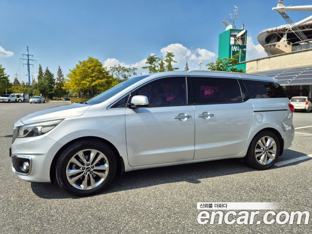 Kia Carnival 9-seater Prestige — пробег 152 260 км — фото 2 из 5
