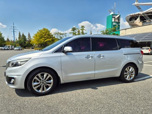 Kia Carnival 9-seater Prestige — пробег 152 260 км — фото 2 из 5