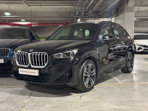 BMW X1 xDrive 20i M Sport — пробег 4 436 км — фото 1 из 5