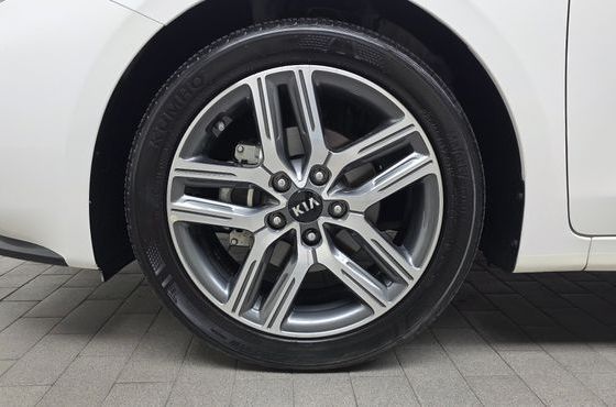 Kia K3 Luxury — пробег 9 116 км — фото 5 из 5