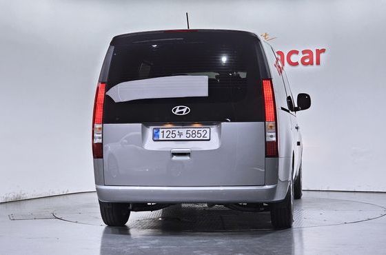 Hyundai Staria Tourer 9-Seater Modern — пробег 7 246 км — фото 4 из 5
