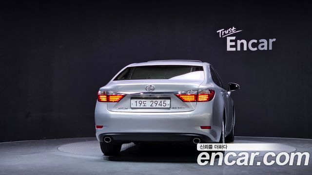 Lexus ES Supreme XV60 — пробег 79 861 км — фото 4 из 5