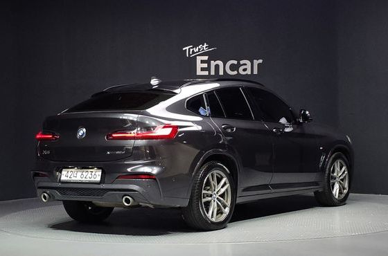 BMW X4 xDrive20d M Sport — пробег 131 768 км — фото 2 из 5