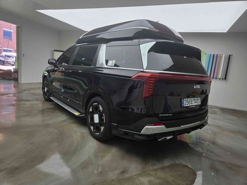 Kia Carnival HEV 9-Seater Hi-Limousine (Special vehicle) — пробег 300 км — фото 3 из 5