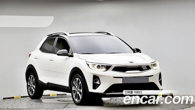 Kia Stonic Diesel 1.6 Prestige — пробег 130 046 км — фото 2 из 5