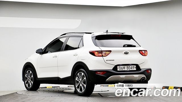 Kia Stonic Diesel 1.6 Prestige — пробег 130 046 км — фото 4 из 5