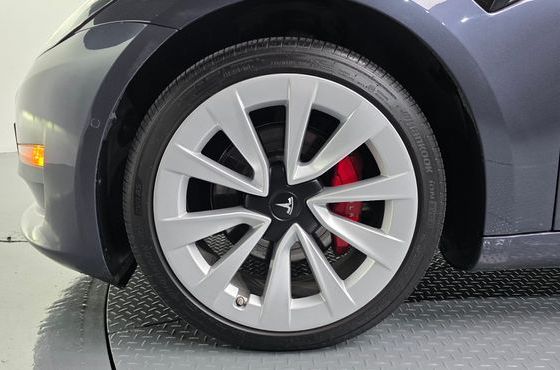 Tesla Model 3 Long Range AWD — пробег 65 348 км — фото 5 из 5