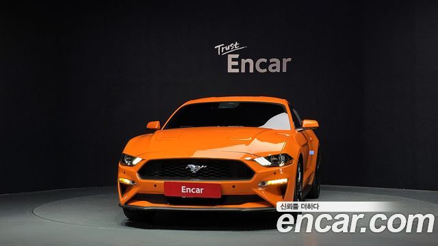 Ford Mustang Coupe — пробег 70 147 км — фото 3 из 5