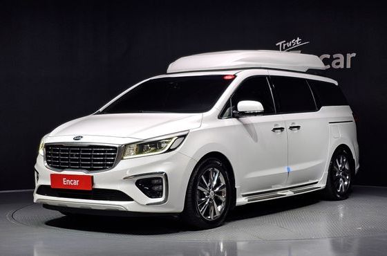 Kia Carnival 9-Seater Noblesse Special — пробег 136 484 км — фото 1 из 5