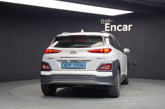 Hyundai Kona Premium — пробег 313 731 км — фото 4 из 5