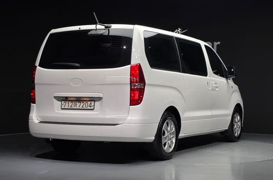 Hyundai Starex Wagon 12-Seater Smart — пробег 93 905 км — фото 2 из 5