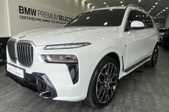 BMW X7 xDrive 40i M Sport 6STR — пробег 5 254 км — фото 1 из 5