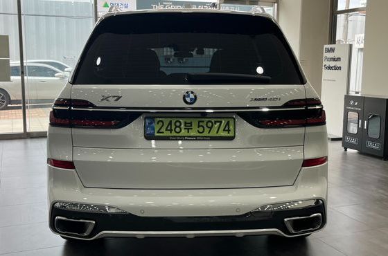 BMW X7 xDrive 40i M Sport 6STR — пробег 5 254 км — фото 4 из 5