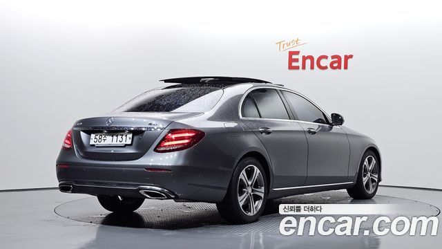 Mercedes-Benz E-Class из Кореи Encar