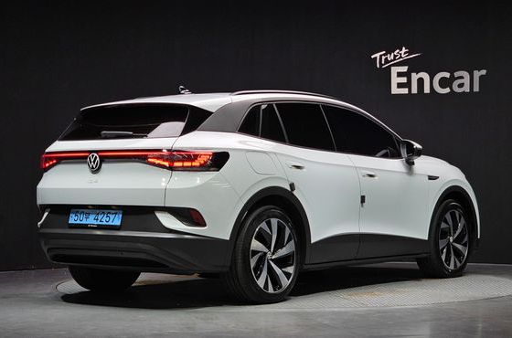 Volkswagen ID.4 Pro — пробег 57 709 км — фото 2 из 5