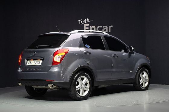Ssangyong KORANDO 2.0 KX 4WD — пробег 123 452 км — фото 2 из 5