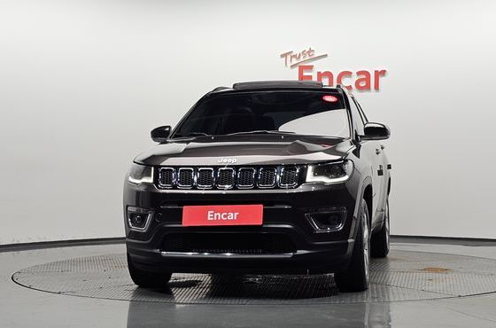 Jeep Compass 2.4 Limitied AWD — пробег 64 080 км — фото 3 из 5