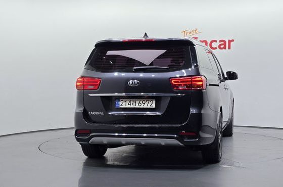 Kia Carnival Gasoline 9-Seater Noblesse Special — пробег 172 706 км — фото 4 из 5