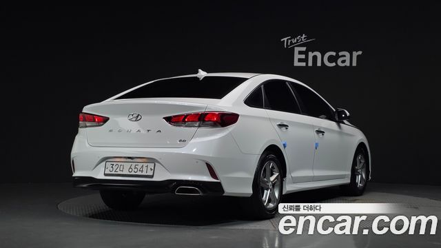 Hyundai Sonata 2.0 Smart Choice — пробег 121 767 км — фото 2 из 5