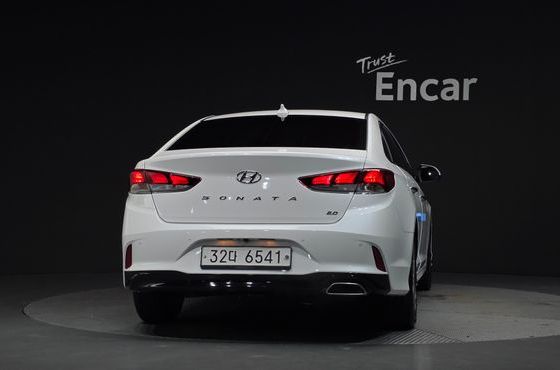 Hyundai Sonata 2.0 Smart Choice — пробег 121 767 км — фото 4 из 5