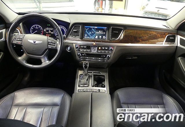 Hyundai Genesis из Кореи Encar