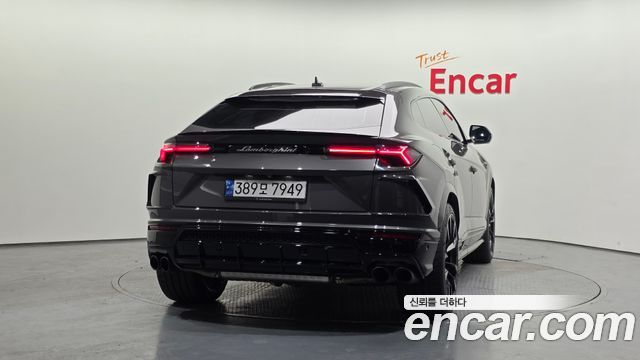 Lamborghini Urus 4.0 V8 — пробег 9 334 км — фото 4 из 5