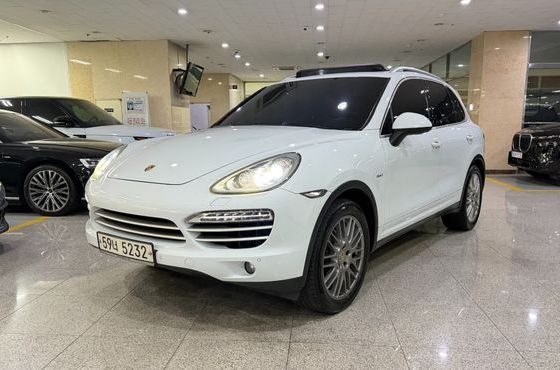 Porsche Cayenne 3.0 Diesel Platium Edition 958 — пробег 233 512 км — фото 1 из 5