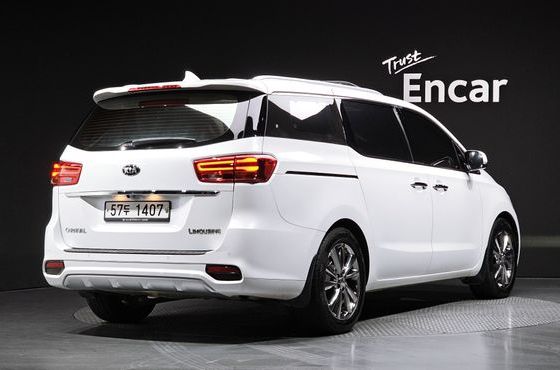 Kia Carnival 7-Seater Limousine President — пробег 116 140 км — фото 2 из 5