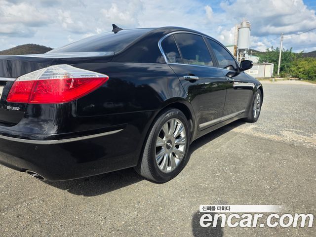 Hyundai Genesis из Кореи Encar