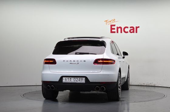 Porsche Macan 3.0 S Diesel 95B — пробег 126 396 км — фото 4 из 5