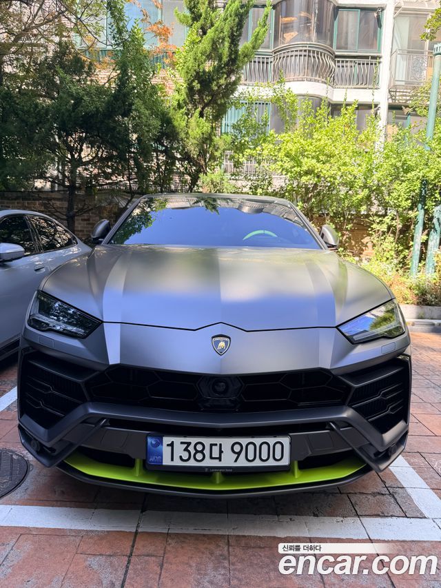 Lamborghini Urus 4.0 V8 — пробег 29 284 км — фото 3 из 5