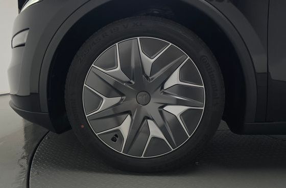 Tesla Model Y L Long Range AWD — пробег 11 км — фото 5 из 5