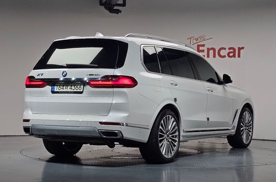 BMW X7 xDrive 40i Design Pure Excellence 7-Seater — пробег 80 190 км — фото 2 из 5