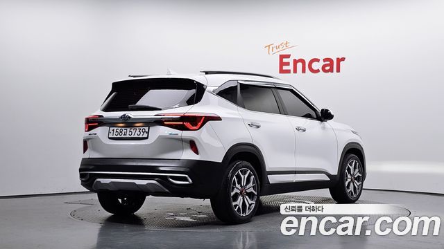 Kia Seltos из Кореи Encar