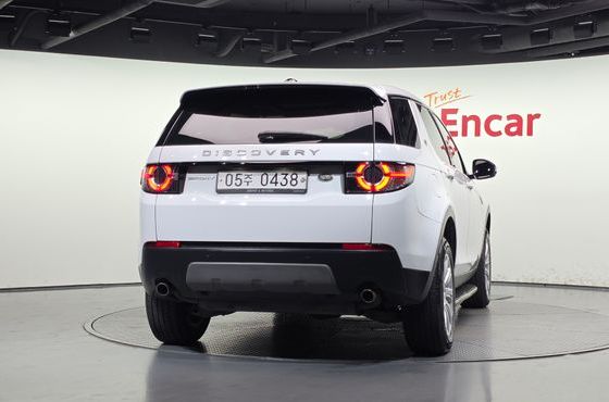 Land Rover Discovery Sport 2.0 TD4 SE — пробег 147 892 км — фото 4 из 5