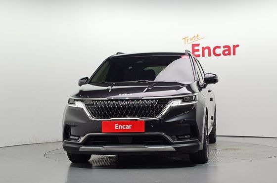 Kia Carnival Gasoline 7-Seater Signature — пробег 70 580 км — фото 3 из 5