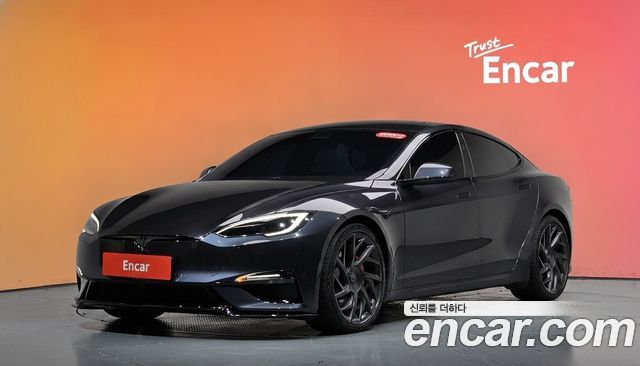 Tesla Model S Plaid — пробег 15 302 км — фото 1 из 5