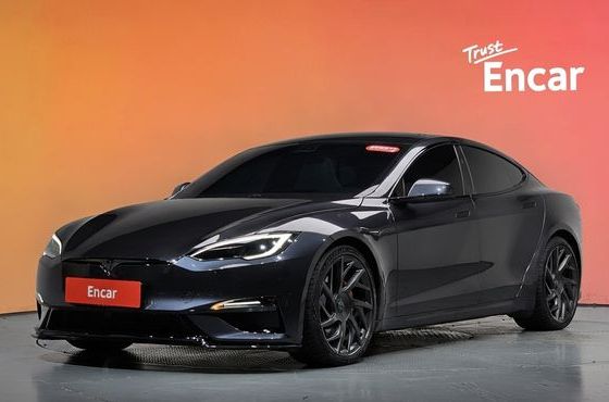 Tesla Model S Plaid — пробег 15 302 км — фото 1 из 5