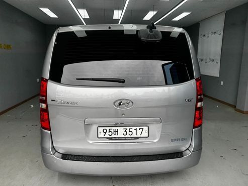 Hyundai Starex Van 5-Seater Smart — пробег 75 912 км — фото 4 из 5
