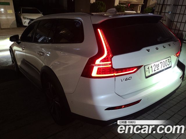 Volvo V60 из Кореи Encar
