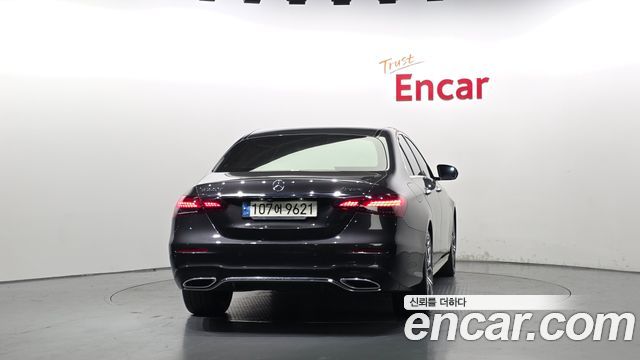 Mercedes-Benz E-Class E220d 4MATIC AMG Line — пробег 149 459 км — фото 4 из 5