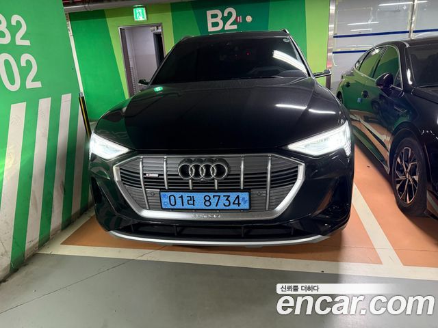 Audi e-tron 55 Quattro Sportback — пробег 38 000 км — фото 3 из 4