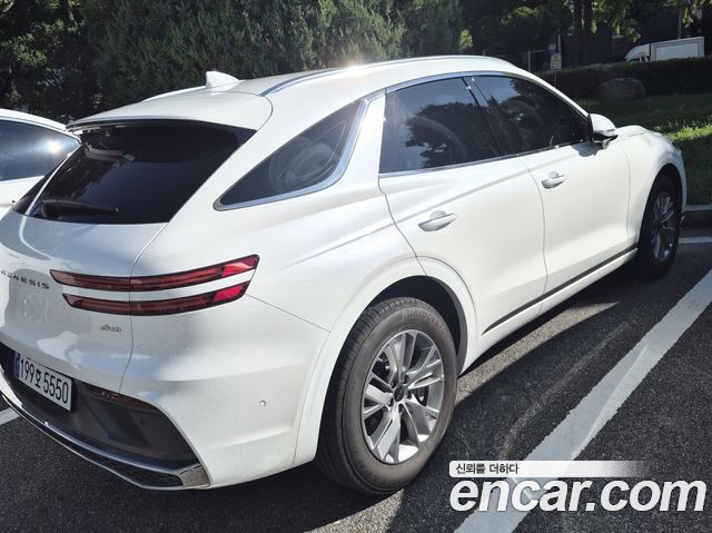 Genesis GV70 2.5T Gasoline AWD — пробег 16 000 км — фото 2 из 5