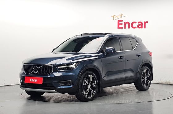 Volvo XC40 B4 Inscription — пробег 106 344 км — фото 1 из 5