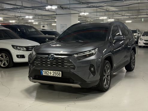 Toyota RAV4 2.5 4WD Hybrid — пробег 54 700 км — фото 1 из 5