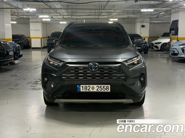 Toyota RAV4 2.5 4WD Hybrid — пробег 54 700 км — фото 2 из 5