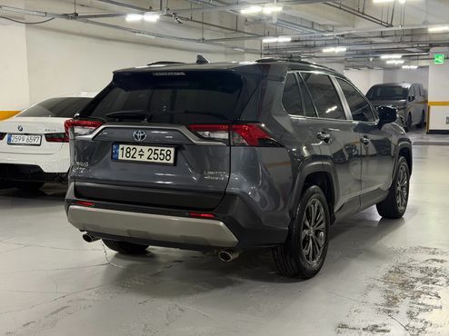 Toyota RAV4 2.5 4WD Hybrid — пробег 54 700 км — фото 4 из 5