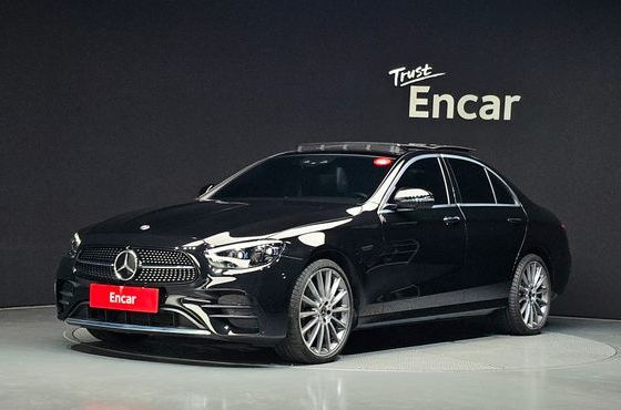 Mercedes-Benz E-Class E350 4MATIC AMG Line — пробег 14 305 км — фото 1 из 5